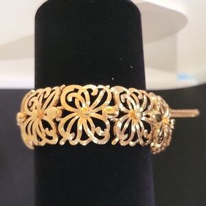 MONET GOLD TONE SCROLL 1" WIDE LINK FLOWER BRACELET